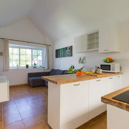 Tunos 83 Holiday home